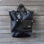 Borsa zaino Greta TOTAL BLACK n°26 Ricicli Design, di Giulia Meloncelli EcoDesigner