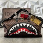 SPRAYGROUND BORSONE UOMO SAWTOOTH SHARKS IN PARIS DUFFLE 910D7836NSZ M