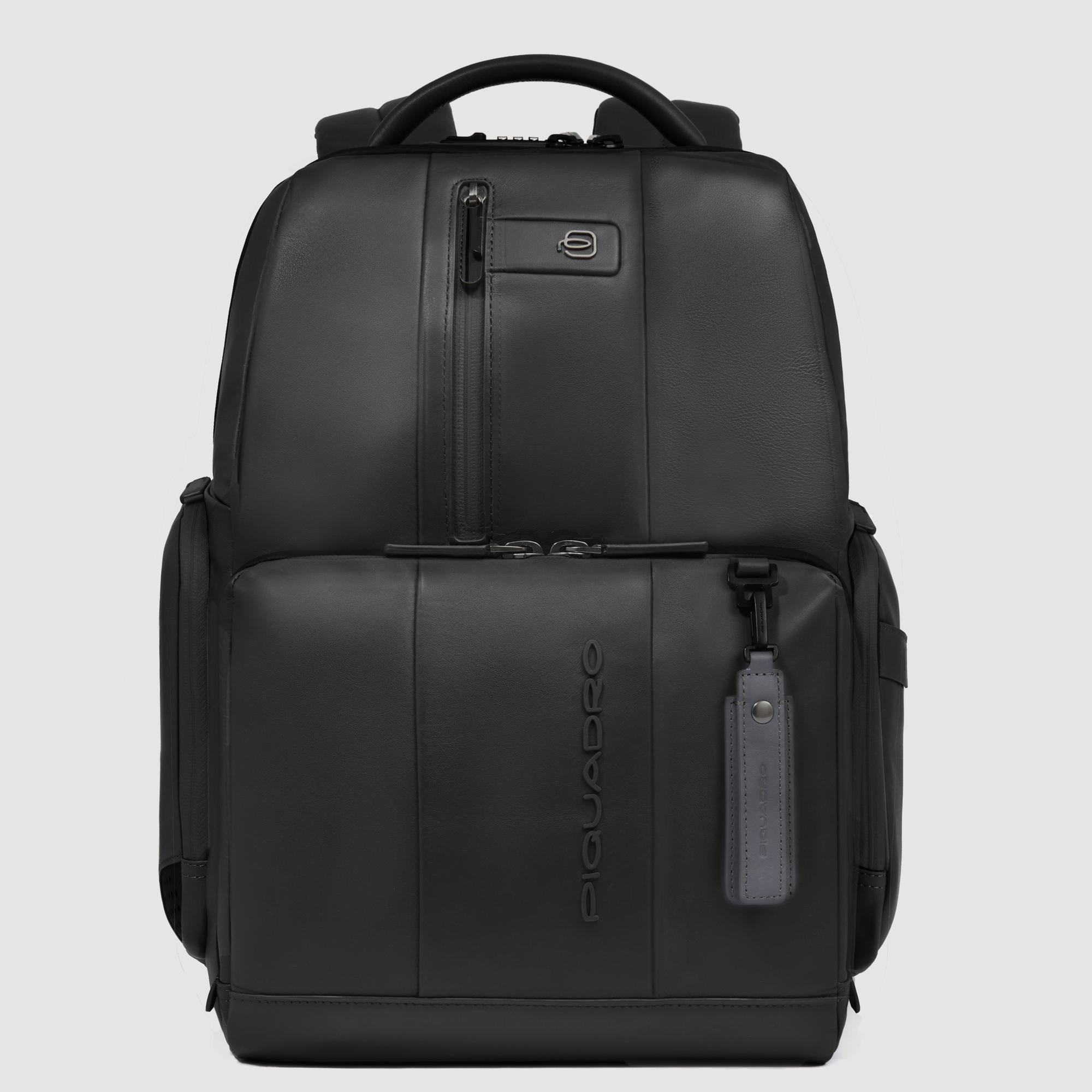zaini-piquadro-825ziy-1.jpg Leather Laptop Backpack 15.6" with USB C & RFID | Piquadro - immagine 1