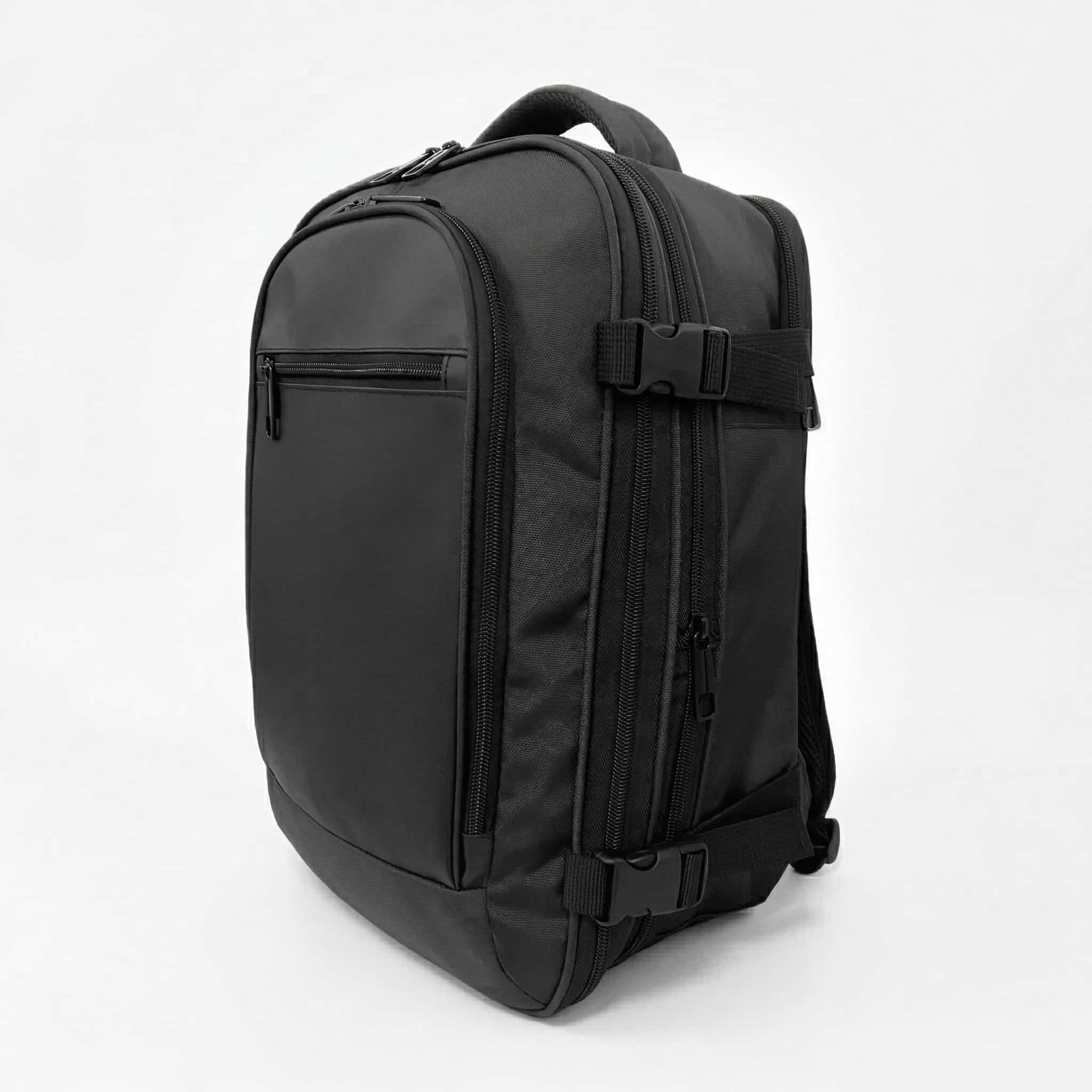 zaino-40x20x25-856wdk-1.jpg Zaino Bagaglio a Mano Gratuito 40x25x20 Ryanair EasyJet Wizz Air – Stopoverstore.it - immagine 1