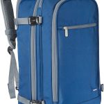 Amazon Basics Zaino da Viaggio 40L, Bagaglio a Mano da Cabina (51x38x20cm), Spallacci Imbottiti, Scomparto Laptop 17