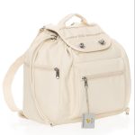 Mandarina Duck Utility è uno zaino in materiale dalla superficie gommata