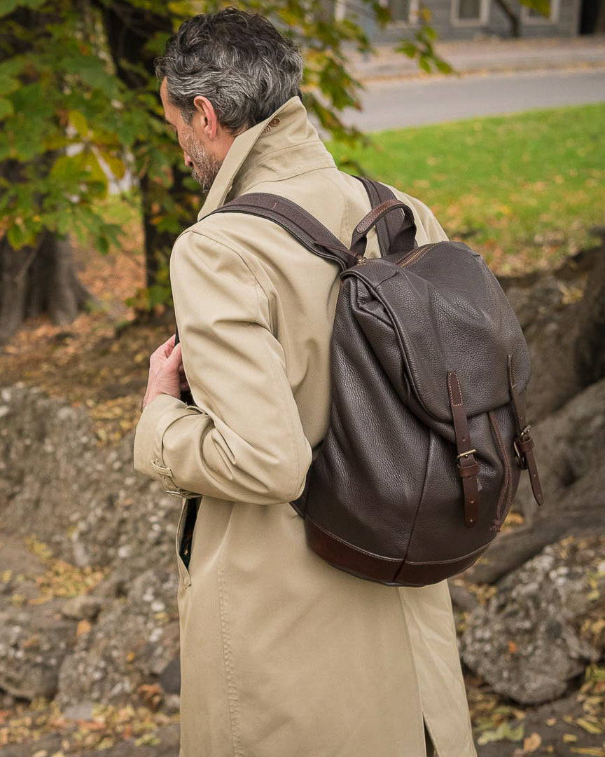 zaino-pelle-uomo-288pgf-1.jpg Sach | Zaino in pelle martellata da uomo per viaggi | Velasca - immagine 1