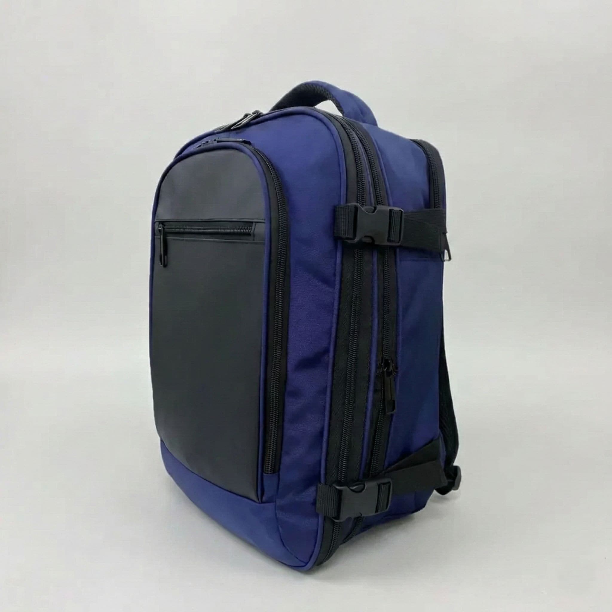 zaino-per-ryanair-019prb-1.jpg Zaino Bagaglio a Mano Gratuito 40x25x20 Ryanair EasyJet Wizz Air – Stopoverstore.it - immagine 1