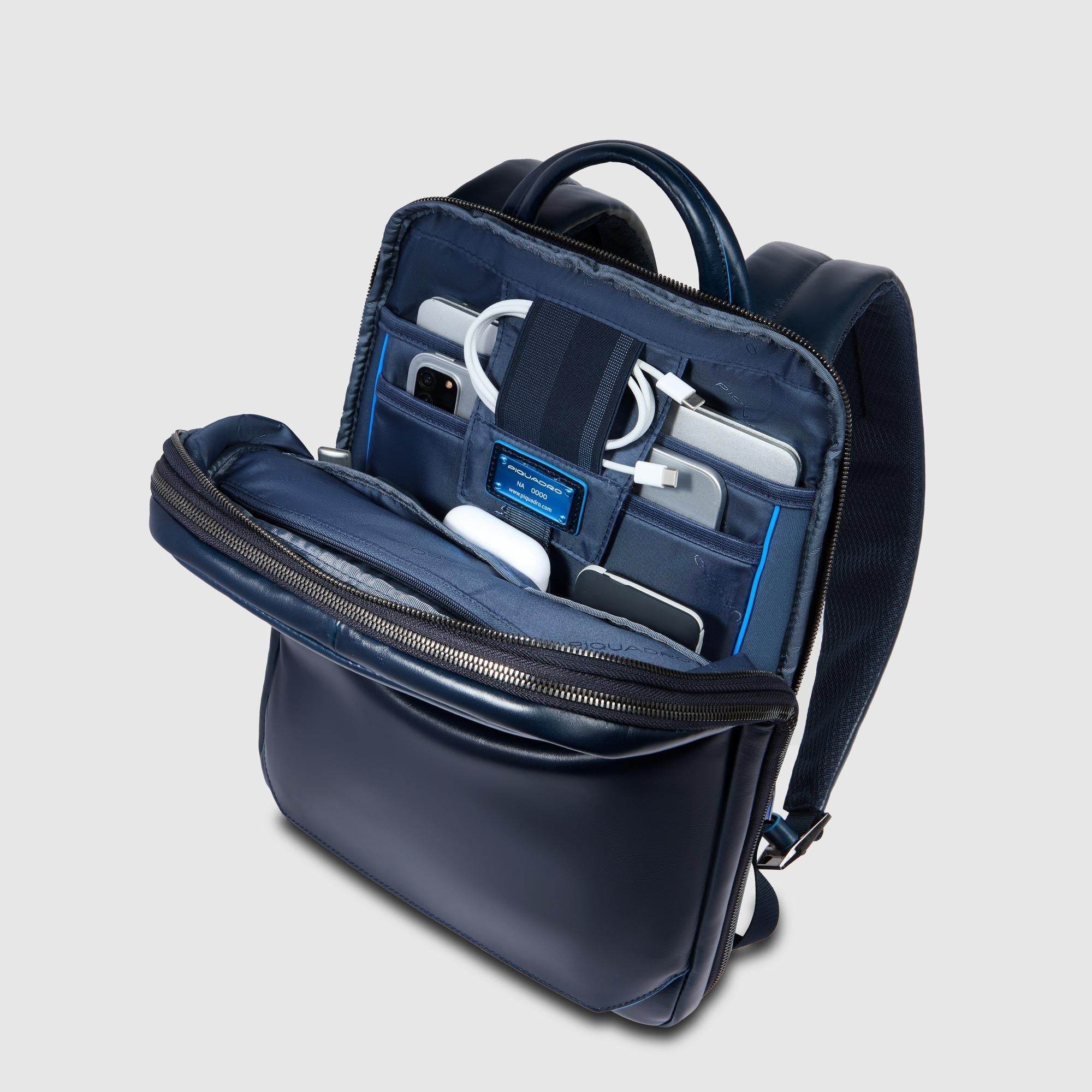 zaino-piquadro-uomo-291srk-1.jpg Expandable Leather Laptop Backpack 14 inch | Piquadro - immagine 1