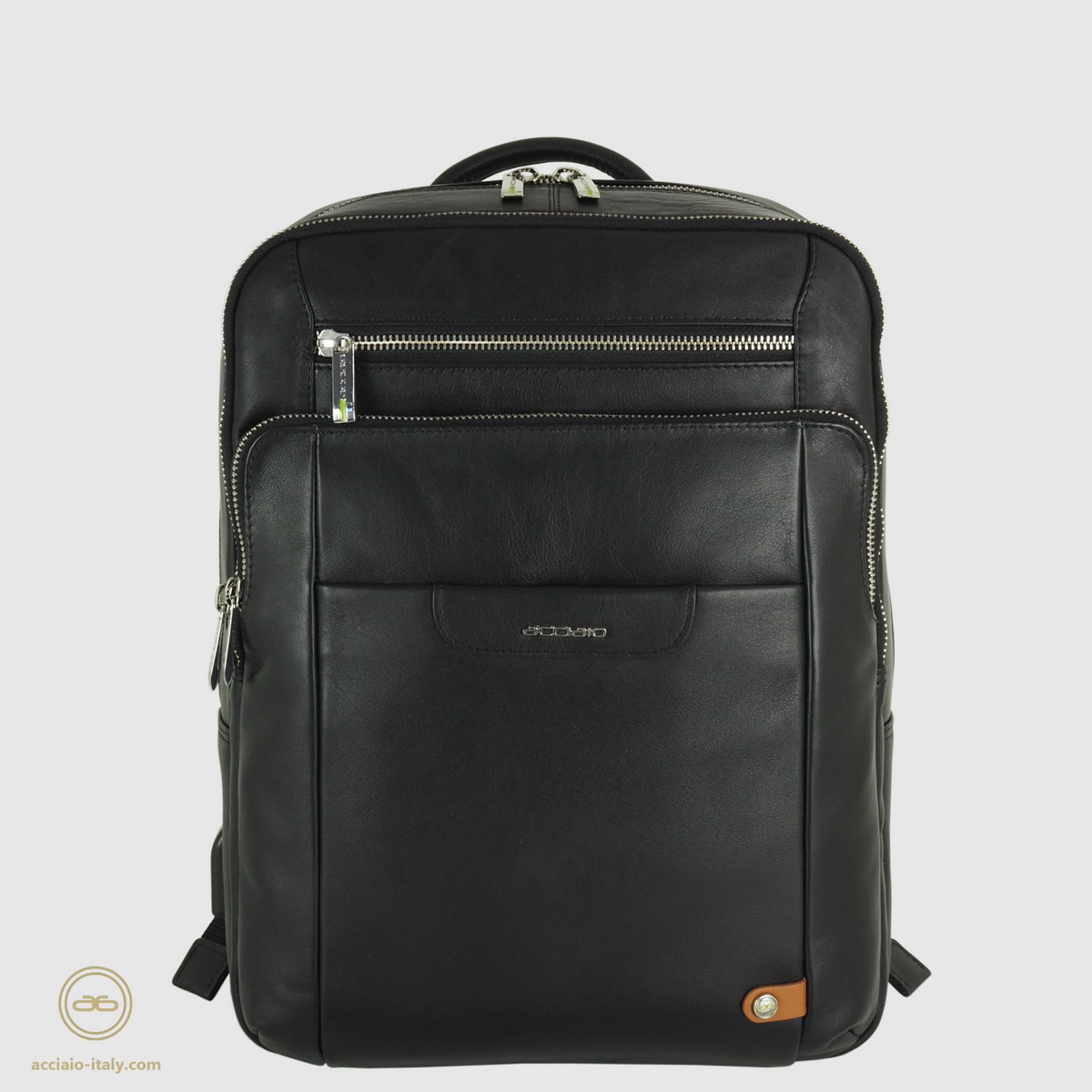 zaino-porta-pc-uomo-984gln-1.jpg Zaino porta pc piccolo Zip 13" pelle Nero | Acciaio® - immagine 1