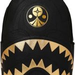 Sprayground Adatto per uno zaino King, taglia unica, nero, da uomo, ecopelle/poliestere, 20 litri, collaborazione fondazione, 45,7 x 29,2 x 15,2 cm : Amazon.it: Moda