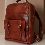 Vintage Marrone Multitasche Zaino Uomo In Pelle PU Marrone Vintage – Multitasche 11x5,5x16, Resistente A Graffi E Acqua, Per Scuola E Viaggi